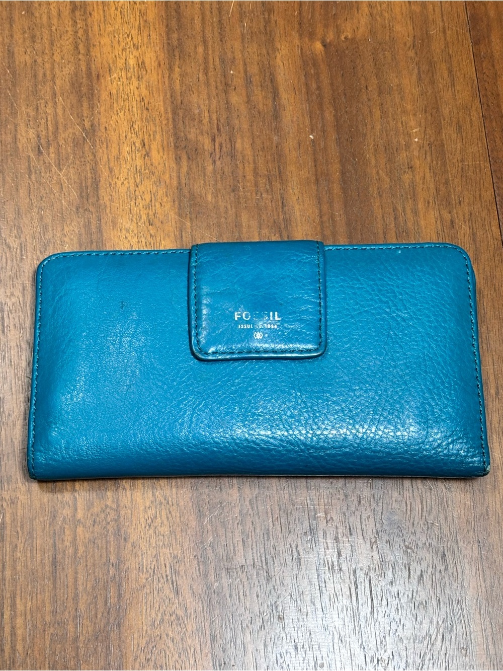 Vintage Teal Blue Fossil Bifold Pebbled Leather Wallet.